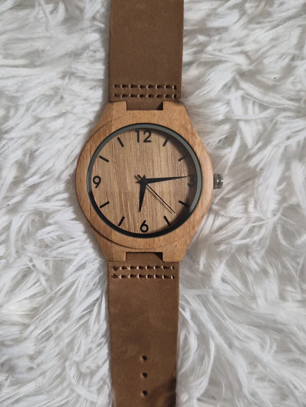 Wooden Look Watch Large Round Face Analog Tan Brown Friends Make Life Richer ✨️